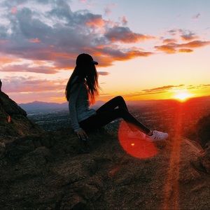 Meet your Posher, Ava